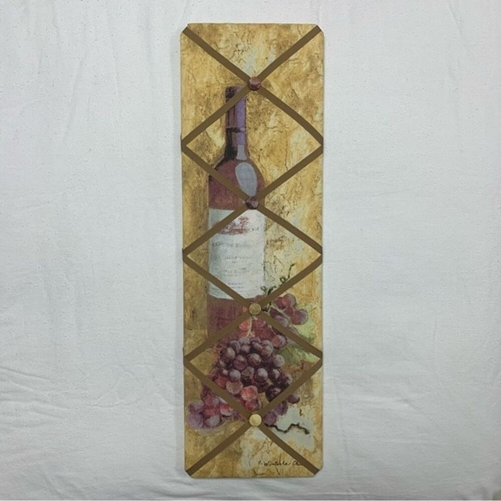 Wall Hanging Picture Photo Card Holder Wine Bottle & Grapes Winterle Olson